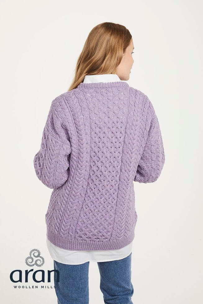 UNISEX Aran Sweater aus weicher Merinowolle.Lavendel S